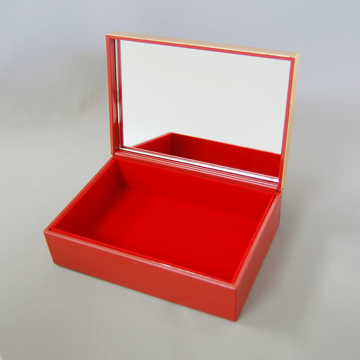Kirari Accessory Box