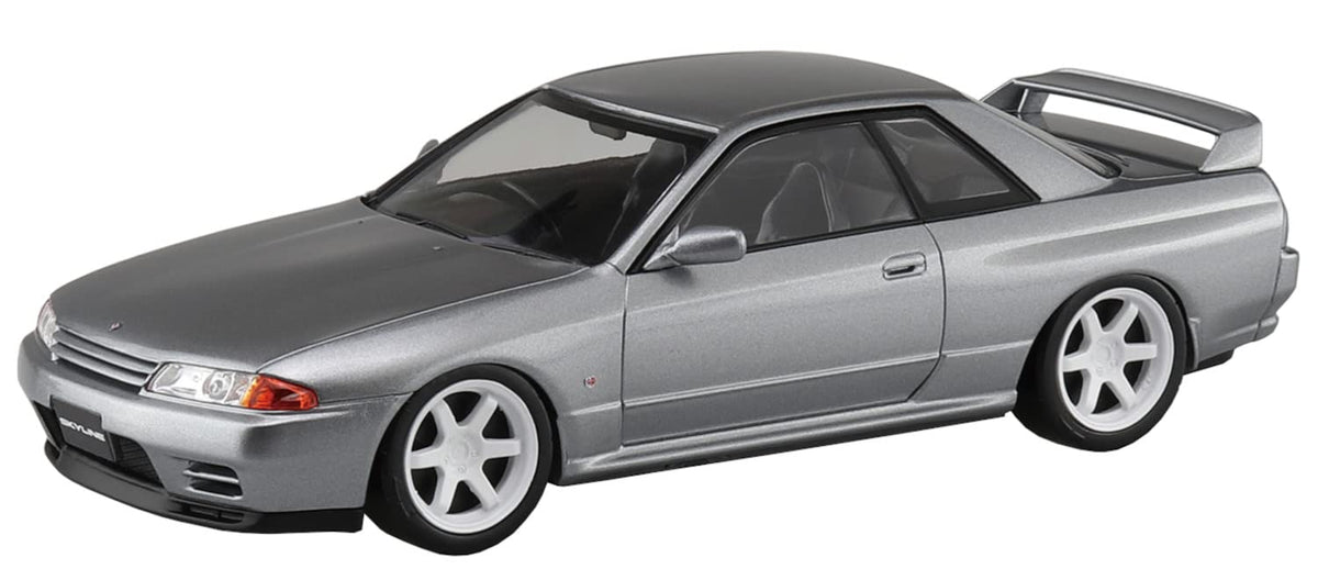Aoshima Nissan R32 Skyline GT-R Custom Wheel (Spark Silver) 1:32 Scale Model Kit