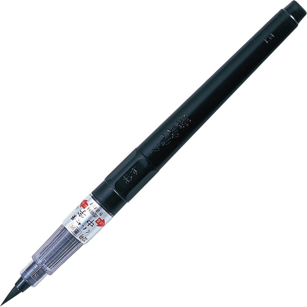 Kuretake Fude Brush Pen (No.22), Medium tip marker, Black Ink Refillable, for Calligraphy, Manga, Drawing, Professional, Artist, Made in Japan