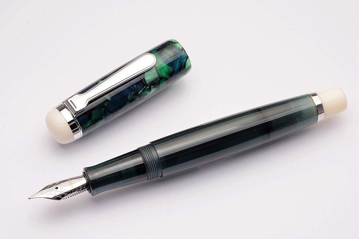 Opus 88 Omar Green Fountain Pen (Stub 1.5mm)