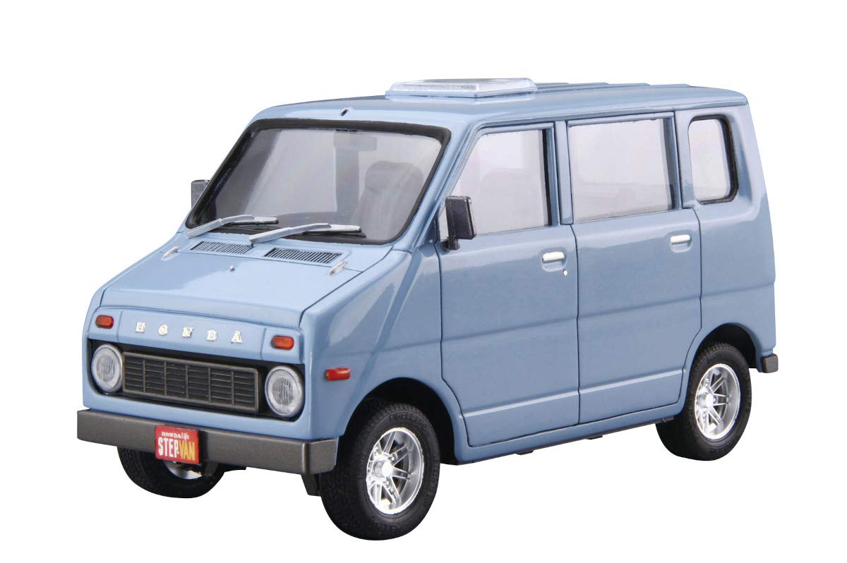Aoshima Bunka Kyozai 1/20 The Model Car Series No. 74 Honda VA Life Step Wagon 1974 Plastic Model