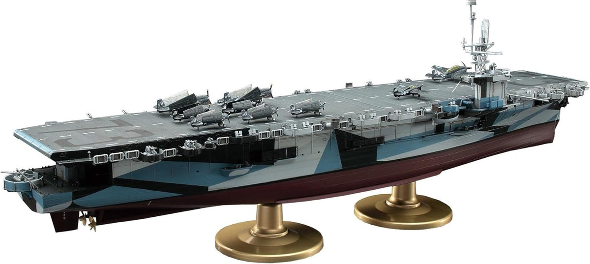 Hasegawa 1:350 Scale U.S Navy Escort Carrier USS Gambier Bay CVE-73 Model Kit
