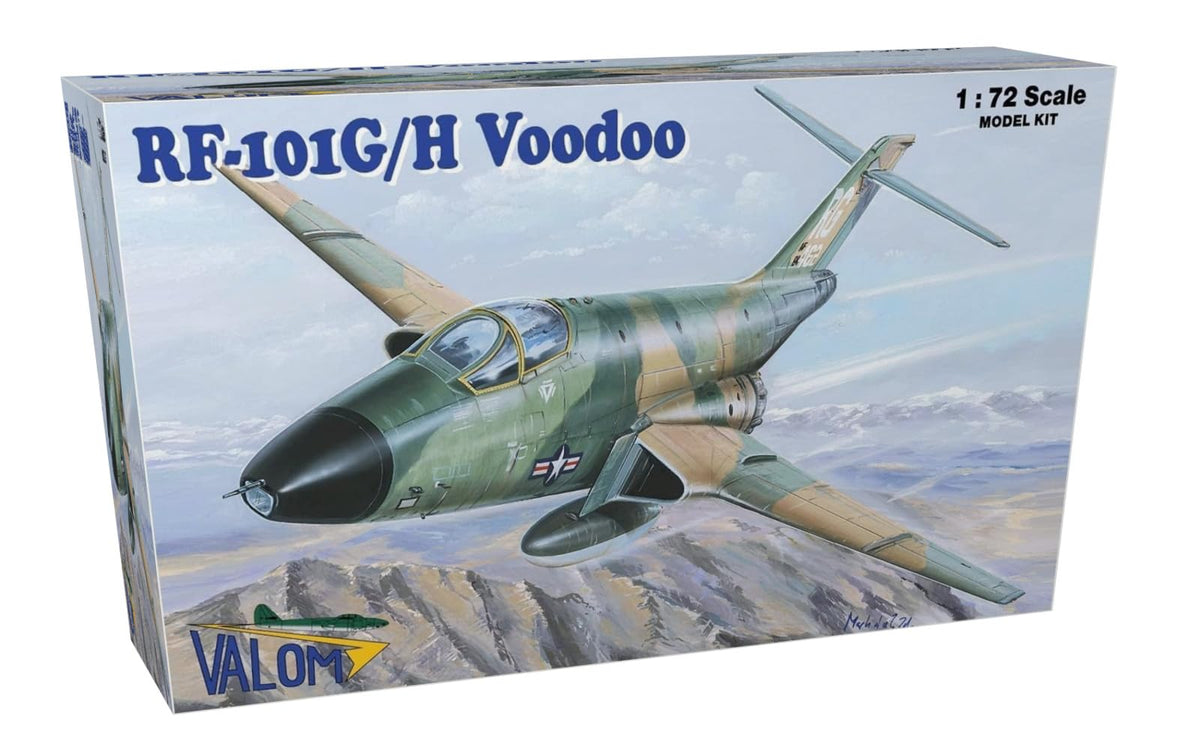 VALOM CV72114 1/72 American Mcdonnell RF-101G/H Voodoo Recon Airplane Plastic Model
