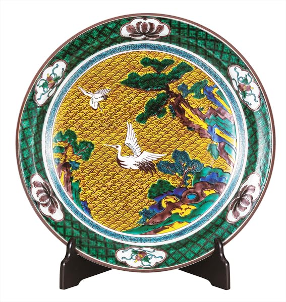 九谷焼いわたや(Kutaniyakiiwataya) Kutani Yakiwataya No. 12 Decorative Plate, Yoshidaya Tsuru (Plate Stand) K9-1433