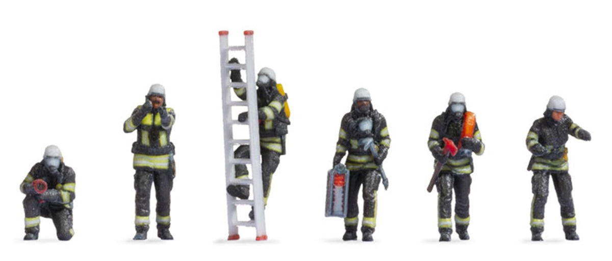 Lok Han Z Gauge 1/220 Scale Fireman S200 Diorama Supplies