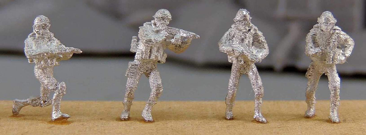 Micro Gallery Military M47 Combat Soldier Set E Metal Base