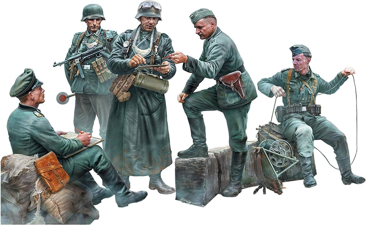 Master Box MB35211 1/35 German Front Contact with 2 Field Military Police & 3 Generals & Puppy Plastic Model