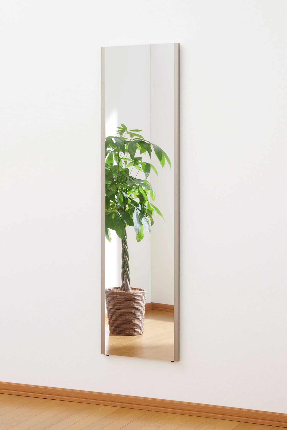 Lightweight Unbreakable Mirror