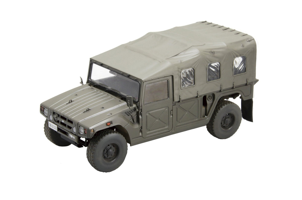 1/35 Military Series Japan Ground Self-Defense Force High Mobility Vehicle (CANVAS top) (FM42)