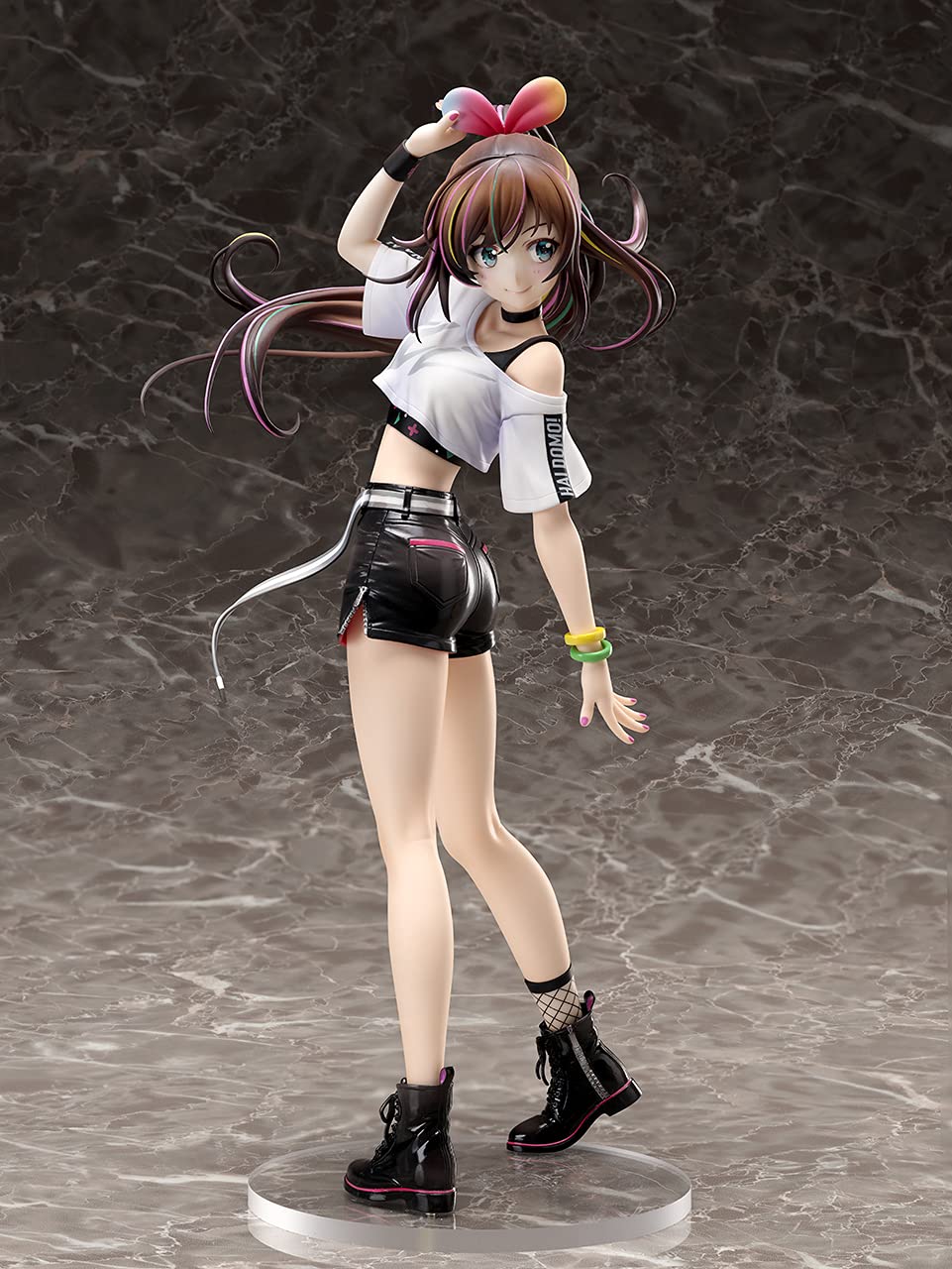 Kizuna Ai Hello World Figure