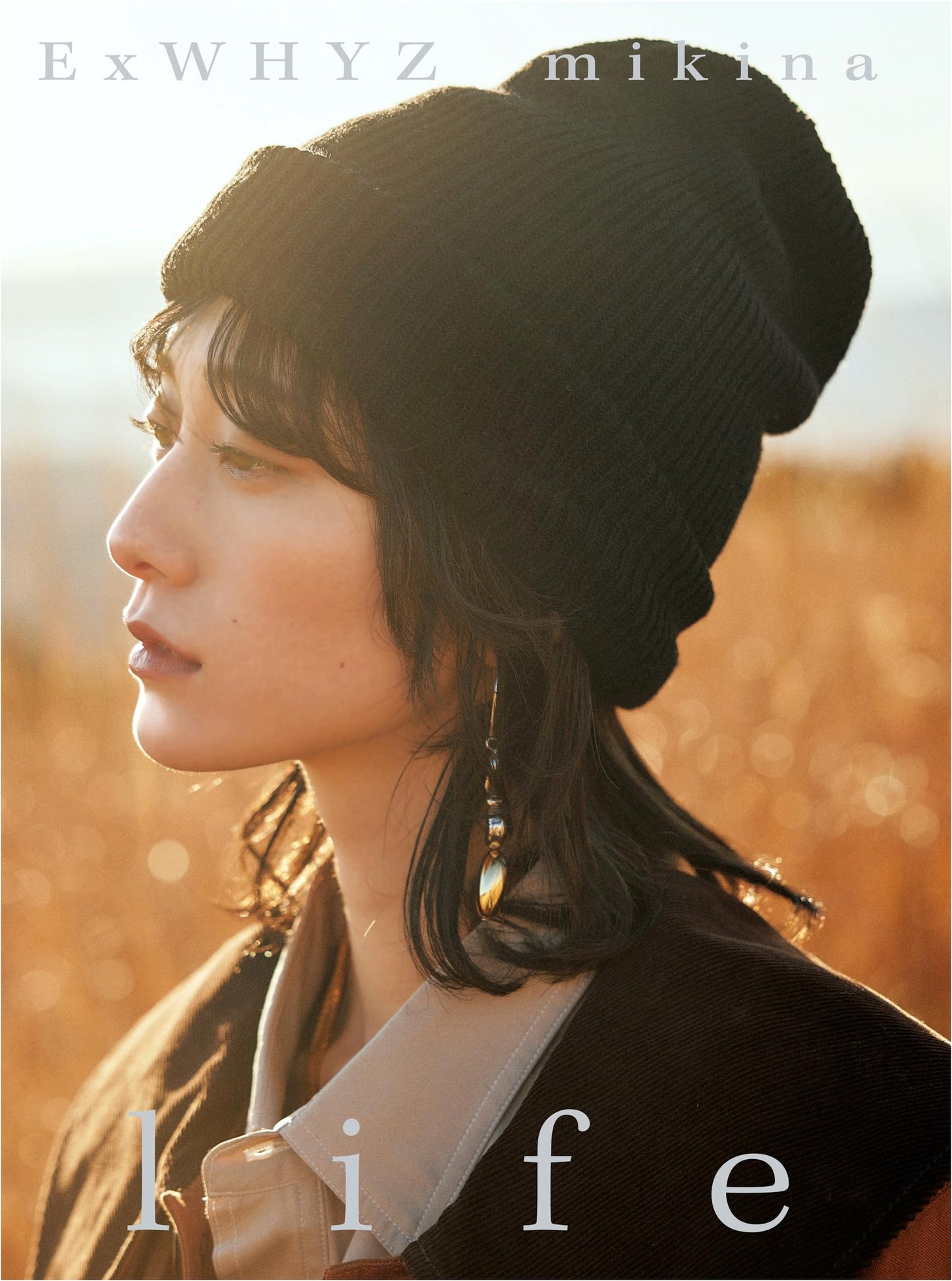 ExWHYZ mikina: Life - The First Solo Photobook