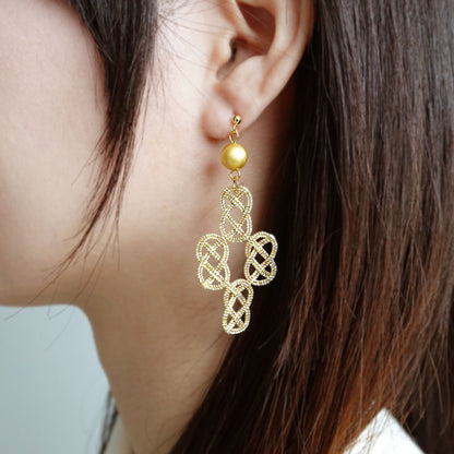 Haku Mizuhiki Hachi (Gold) Earrings/Pierced Earrings