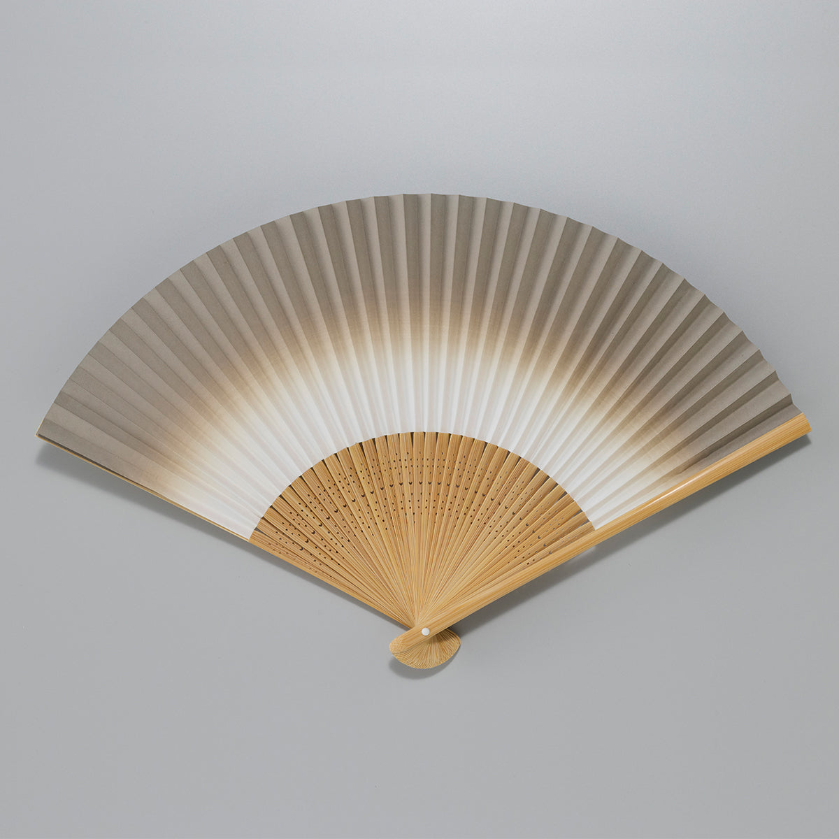 Kanazawa Gold Leaf Folding Fan "Saibi" White Tea