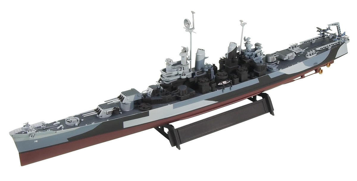 Pittroad 1/700 SkyWave Series US Navy Heavy Cruiser CA-72 Pittsburgh 1944 Pittsburgh W260