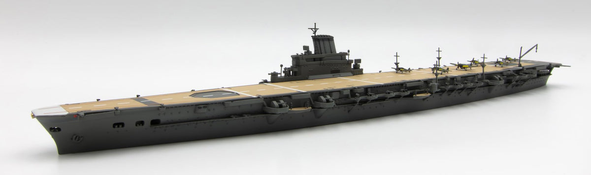 Fujimi Model 1/700 Special Series No.21 EX-2 Japanese Navy Aircraft Carrier Taiho (Wood Deck) with Etched Parts Special -21 EX-2