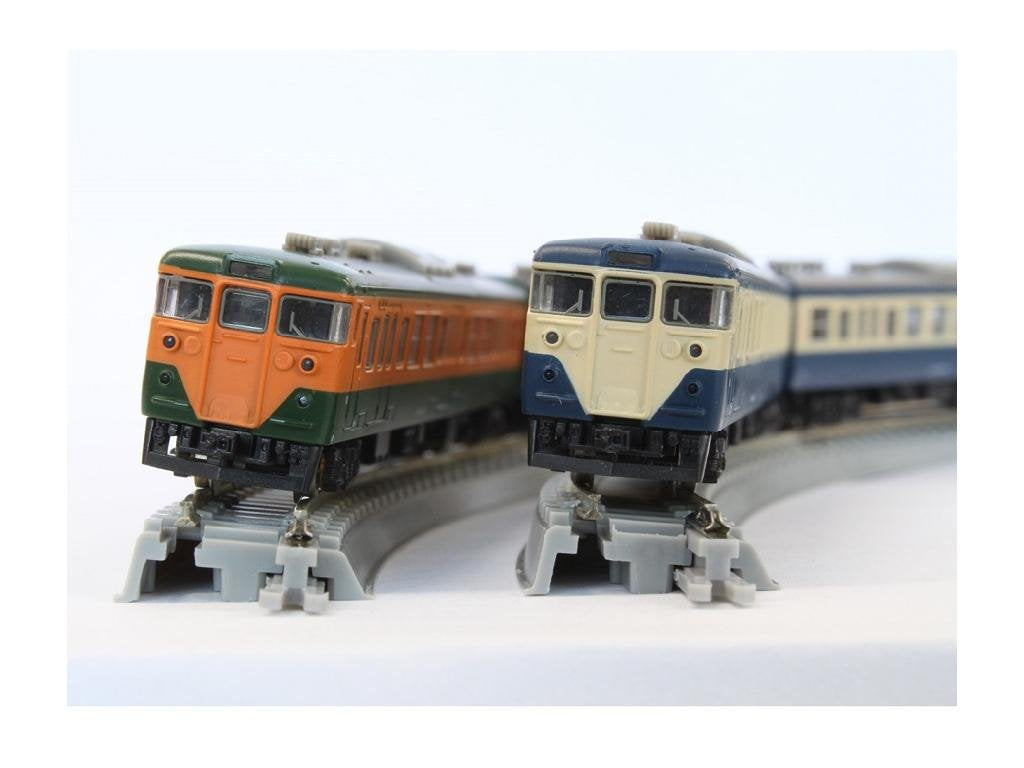 Spur Z R064 Kant mit Schienen R195-30 ?(6 Flaschen) by Rokuhan