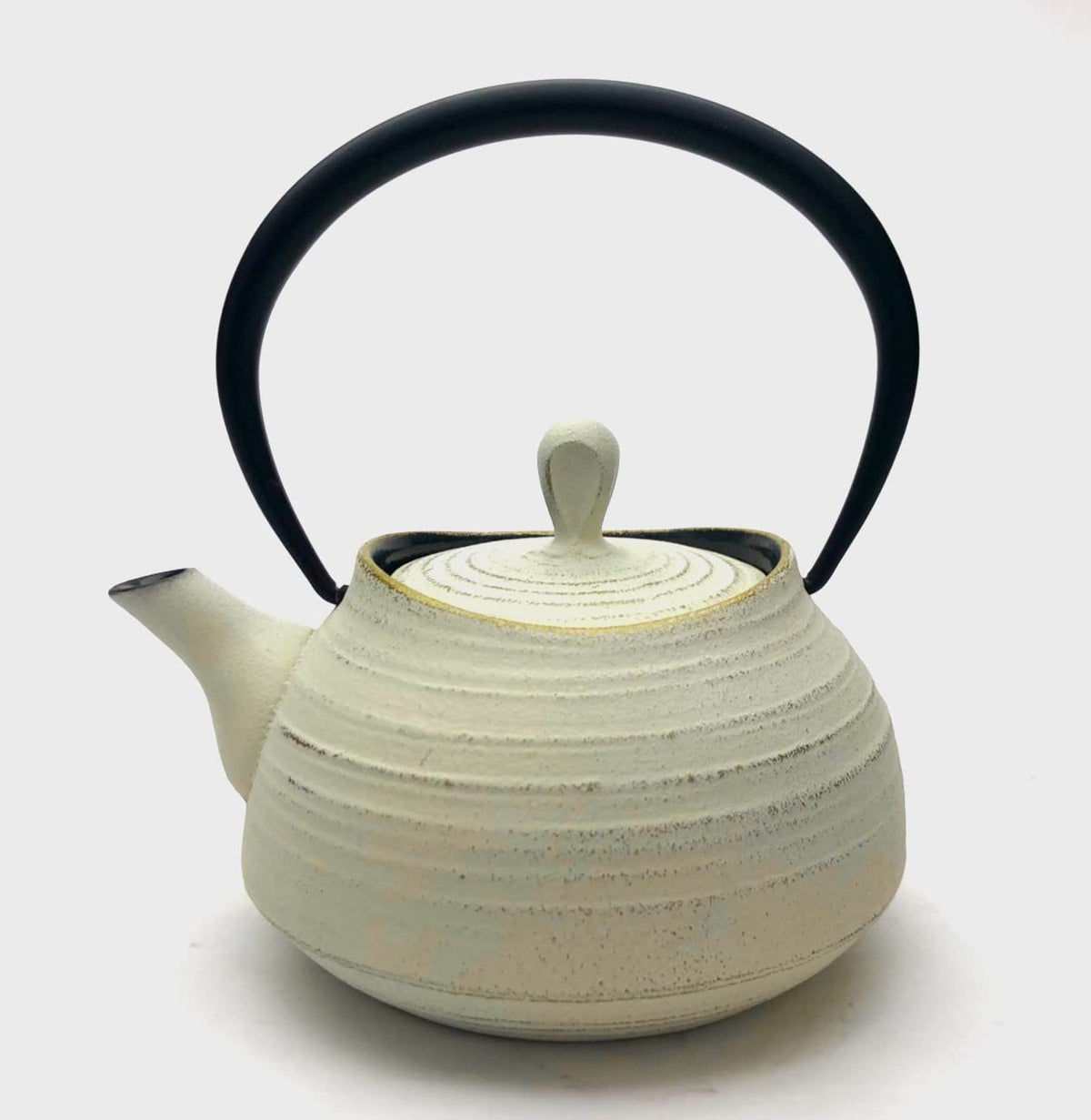 NANBU ironware Teapot Hakeme 0.5L Premium Ivory 　　from JAPAN