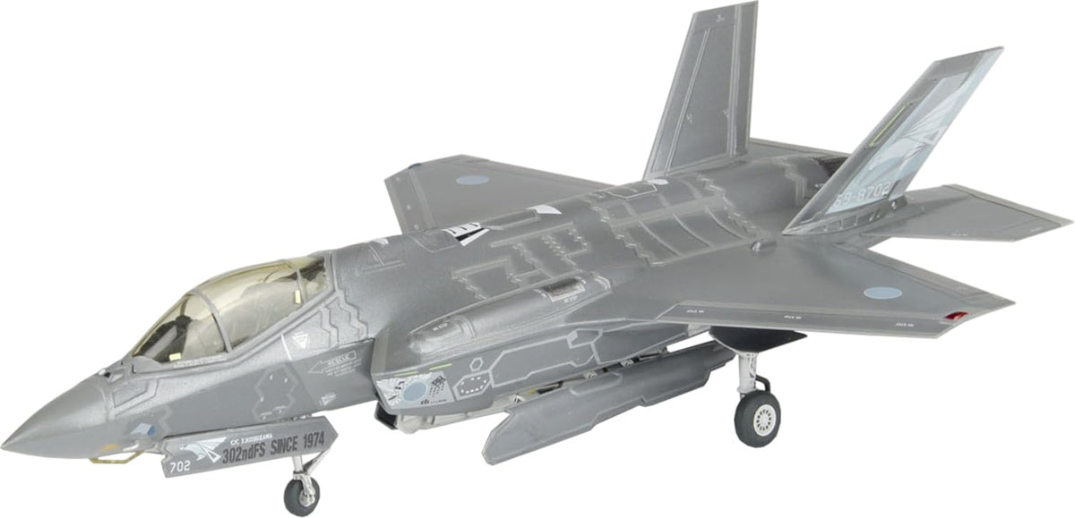Platz TPA-63 1/72 Air Self-Defense Force F-35A Lightning II 302nd Squadron 50th Anniversary Painting Machine with Masking Seal