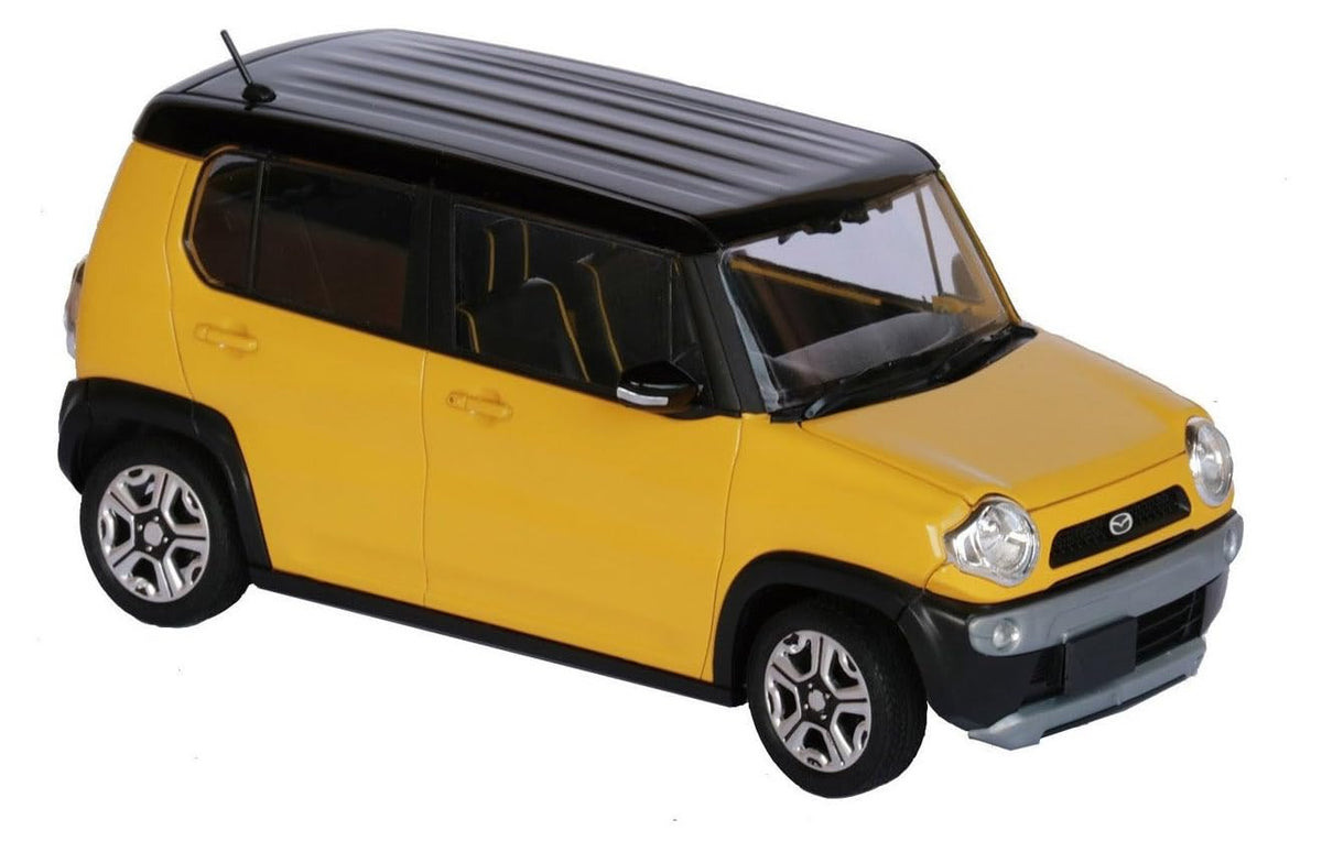 Fujimi 066042 Mazda Flair Crossover (Active Yellow) 1/24 scale Pre-painted kit