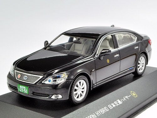 LEXUS LS600hl HYBRID [Nihon Kotsu Hire]