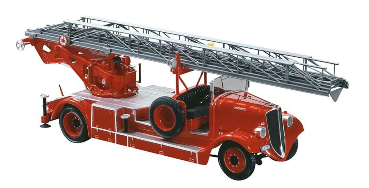 Platz HE80780 1/24 DRYE Type 103 Fire Truck Plastic Model
