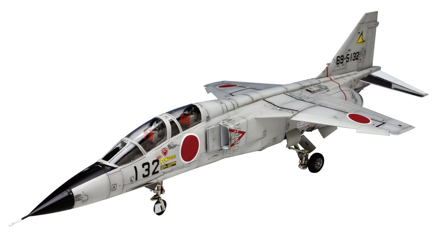 Platz 1/72 air self-defense supersonic high exercise machine t-2 late model plastic model AC-21