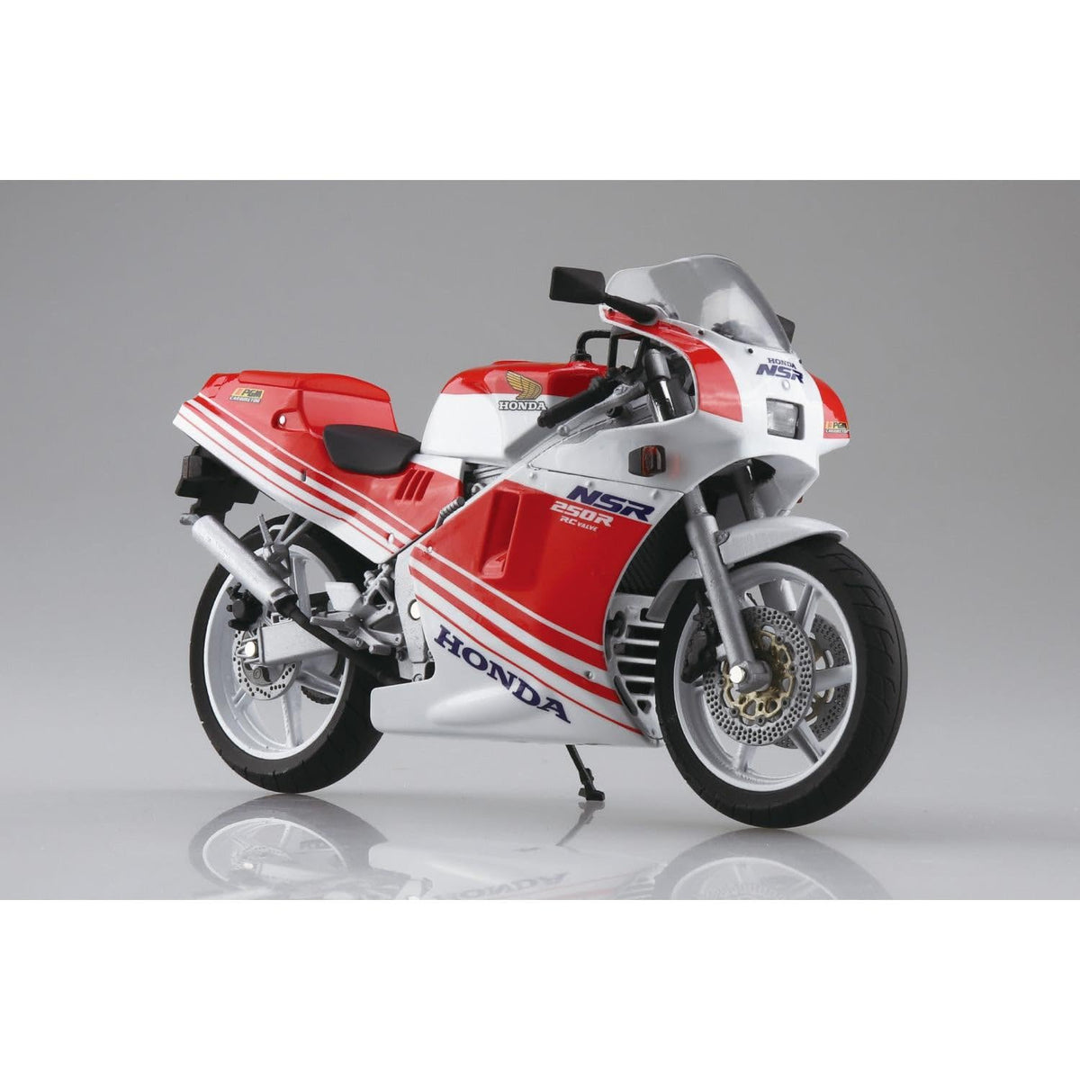 Aoshima Honda NSR250R ’88 Fighting Red Ross White 1:12 Scale Diecast Bike