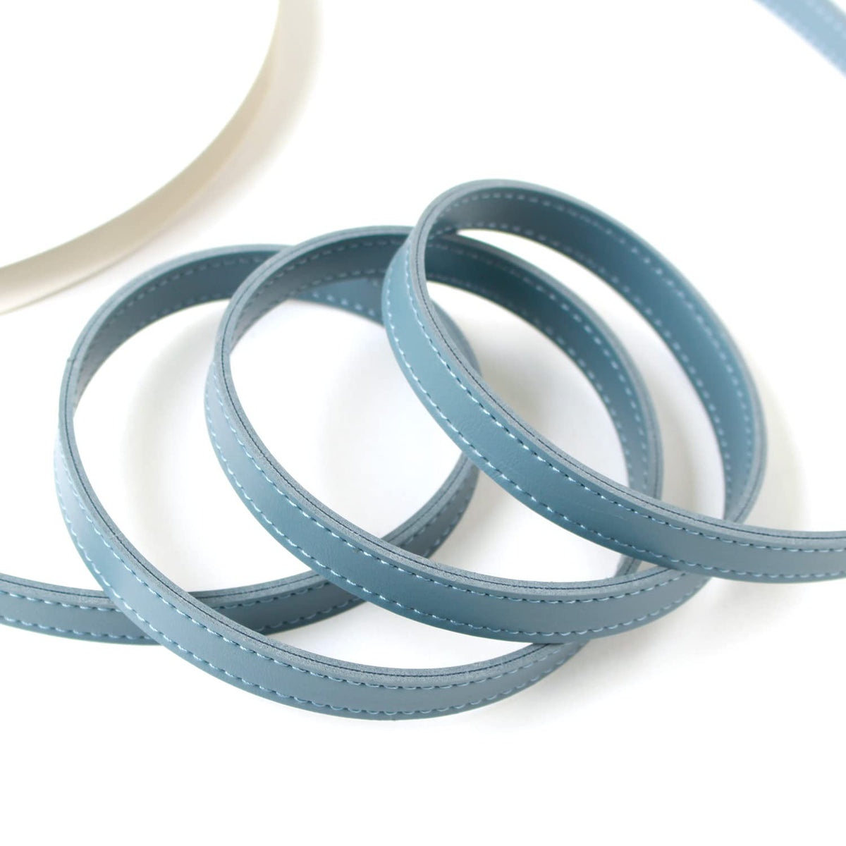 日本紐釦貿易(Nippon Chuko) Faux Smooth Synthetic Leather Tape, Bule