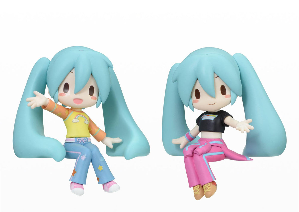 SEGA-fuwa Petit Hatsune Miku x Love and Berry Dress Up and Dance! Perching Mini Figure-Random-1 of 2