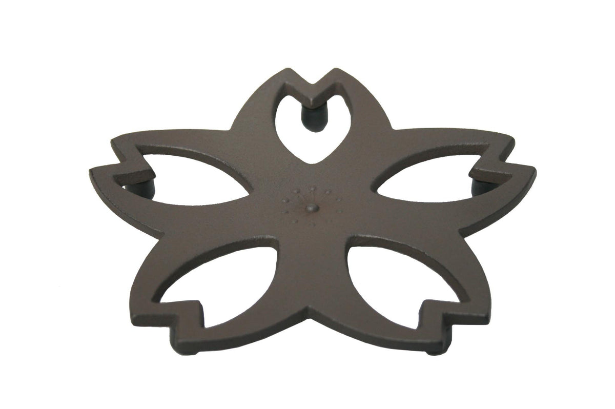 Ikenaga Ironwork Nambu Iron Pot Mat, Cherry Blossom, Brown