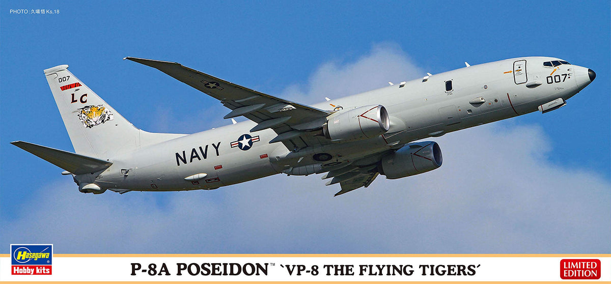 Hasegawa 010830 1/200 P-8A Poseidon VP8, The Flying Tigers Model Kit