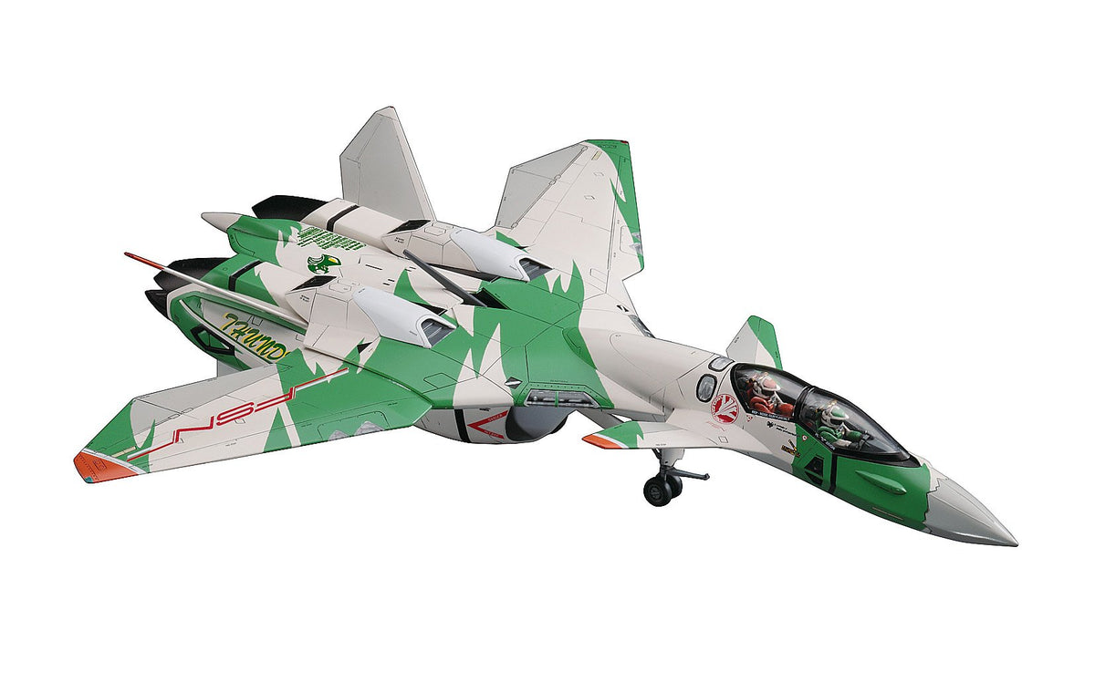 VF-11D Thunder Focus `Macross The Ride` (1/7 scale Plastic model) [JAPAN] by Hasegawa