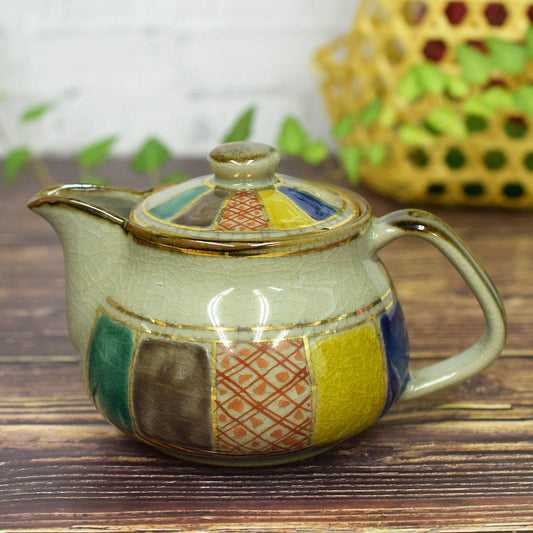 Kutani Yaki(ware) Japanese Teapot Paper balloons (with tea strainer)
