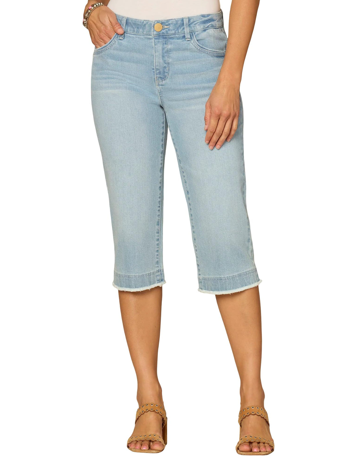 Democracy Women's Mid-Rise Ab Solution 18" Skimmer Capri Jeans (Powder Blue Artisanal, 8)