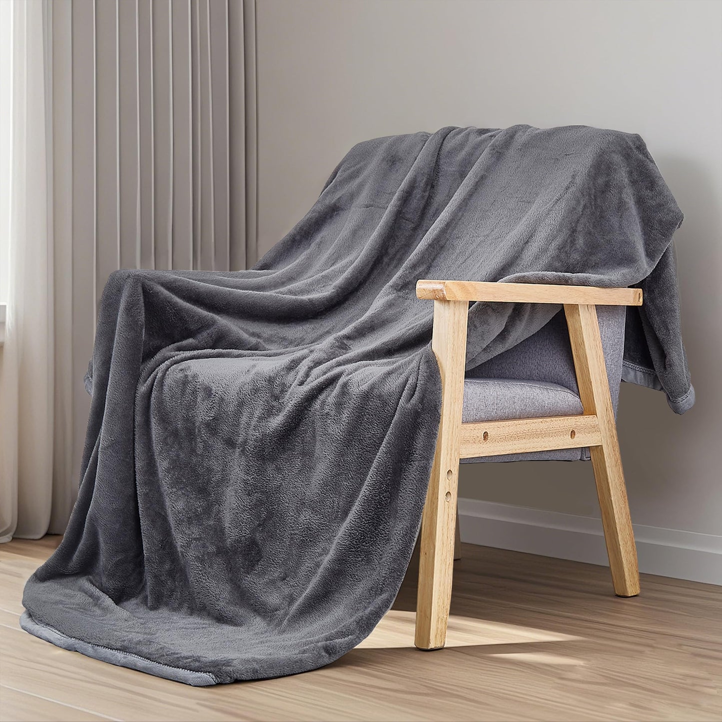 VECELO Soft and Textured Blanket, Blanket, Single Throw, Cute, Recommended, Washable, Fleece, Dryer Safe, Fumofu Blanket, Car, Mohua, Warm, 27.6 x 39.4 inches (70 x 100 cm), Gray