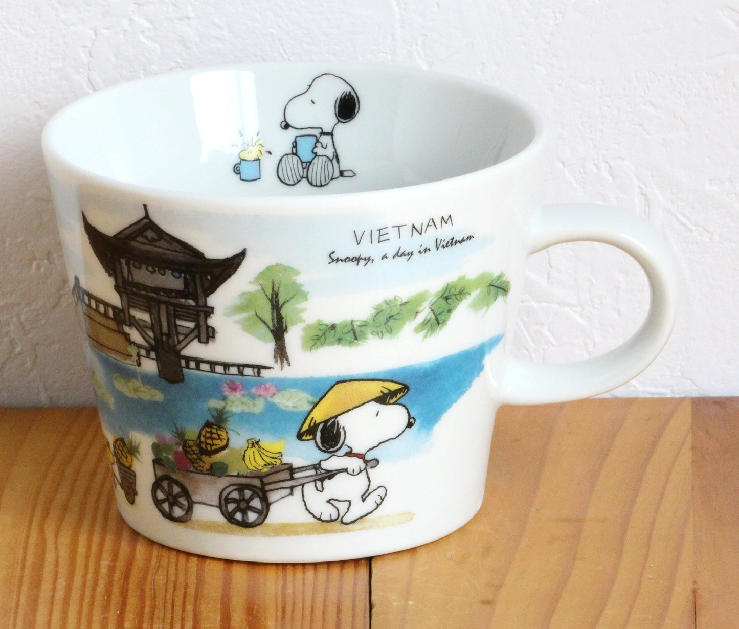 Snoopy 3870043 World Travel Mug, Vietnam, Capacity: Approx. 12.5 fl oz (370 ml), Mug