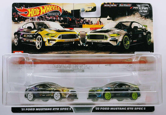 Mattel Hot Wheels 1:64 Scale Ford Mustang RTR SPEC 5 2 Pack (For Ages 3 and Up)