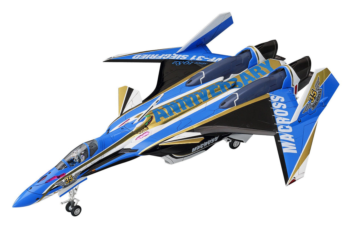 Hasegawa Macross 65842 VF-31J Siegfried 'Macross 35th Anniversary Painted' 1/72 scale kit