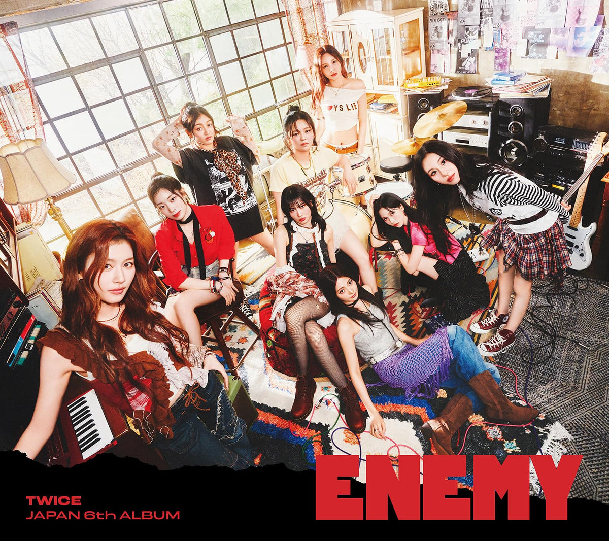 Enemy - Version A - incl. DVD, 36pg Booklet + Trading Card