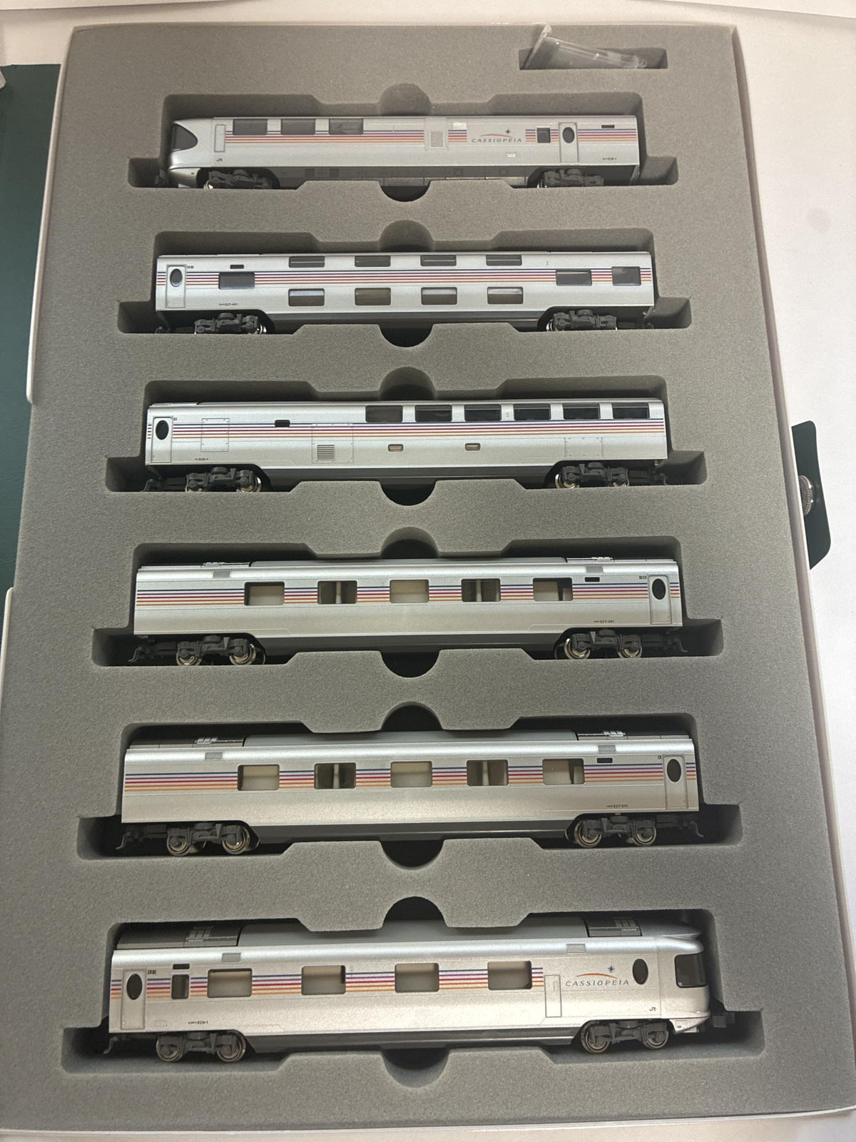 Kato 10-399 E26 Cassiopeia 6-Car Set