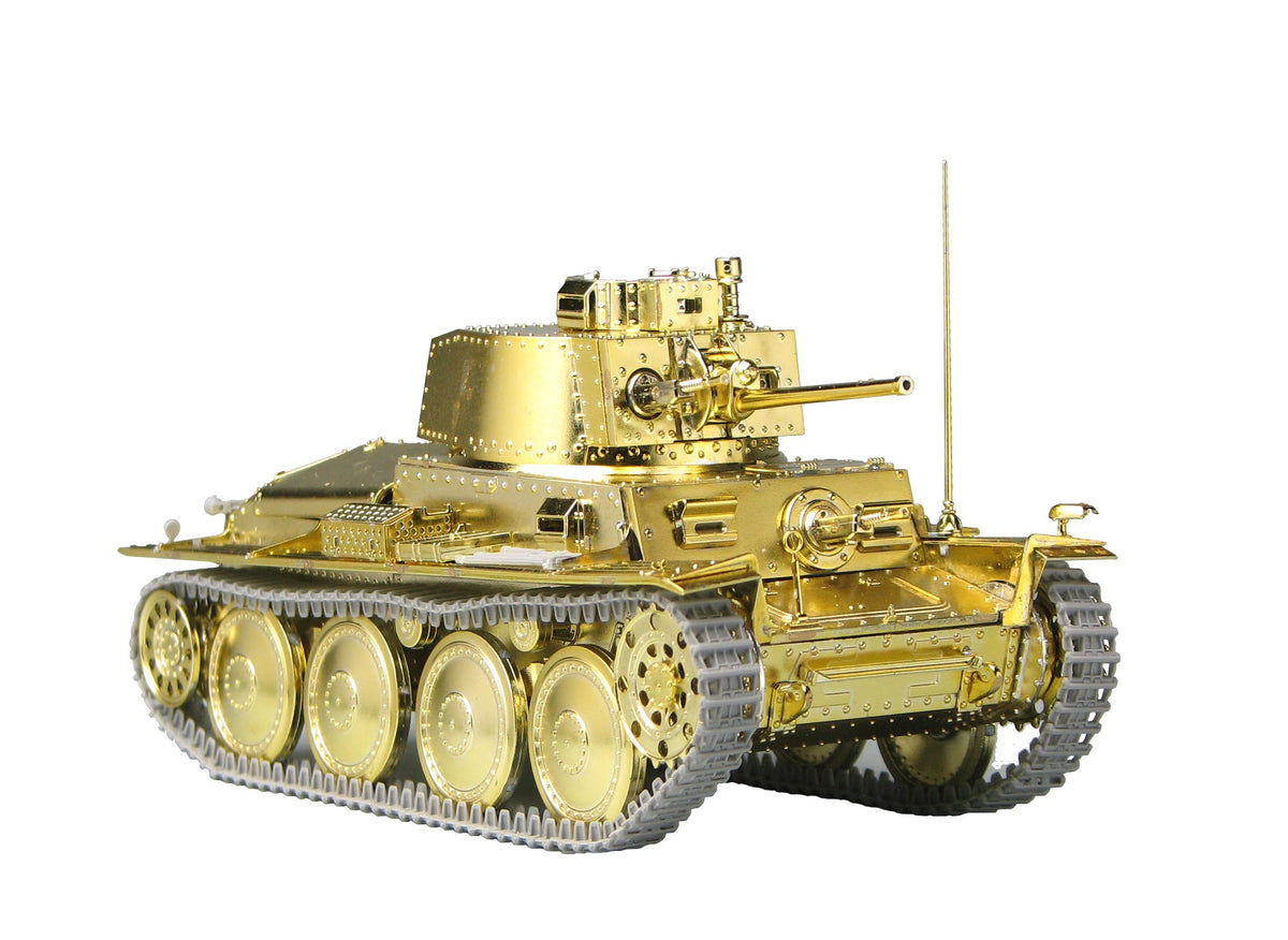 Girls und Panzer - 38(t) Tank -Kame San Team Ver.- Gold Edition (Plastic model)