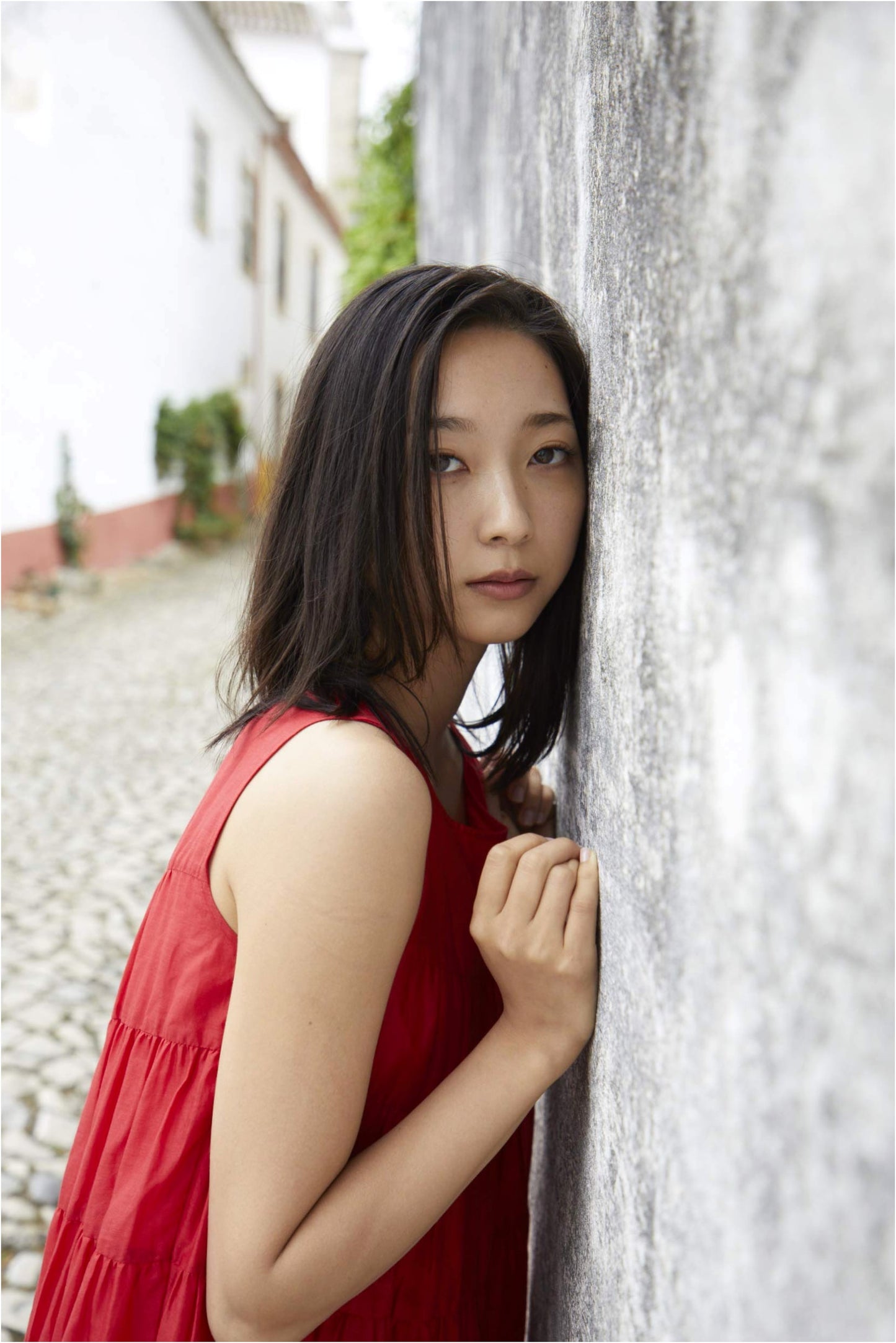 CONFESSION: Airi Hatakeyama Photo Book (Artist Series W)