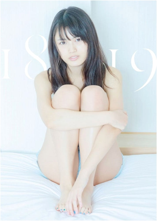 Kaho Mizutani Photobook '1819'